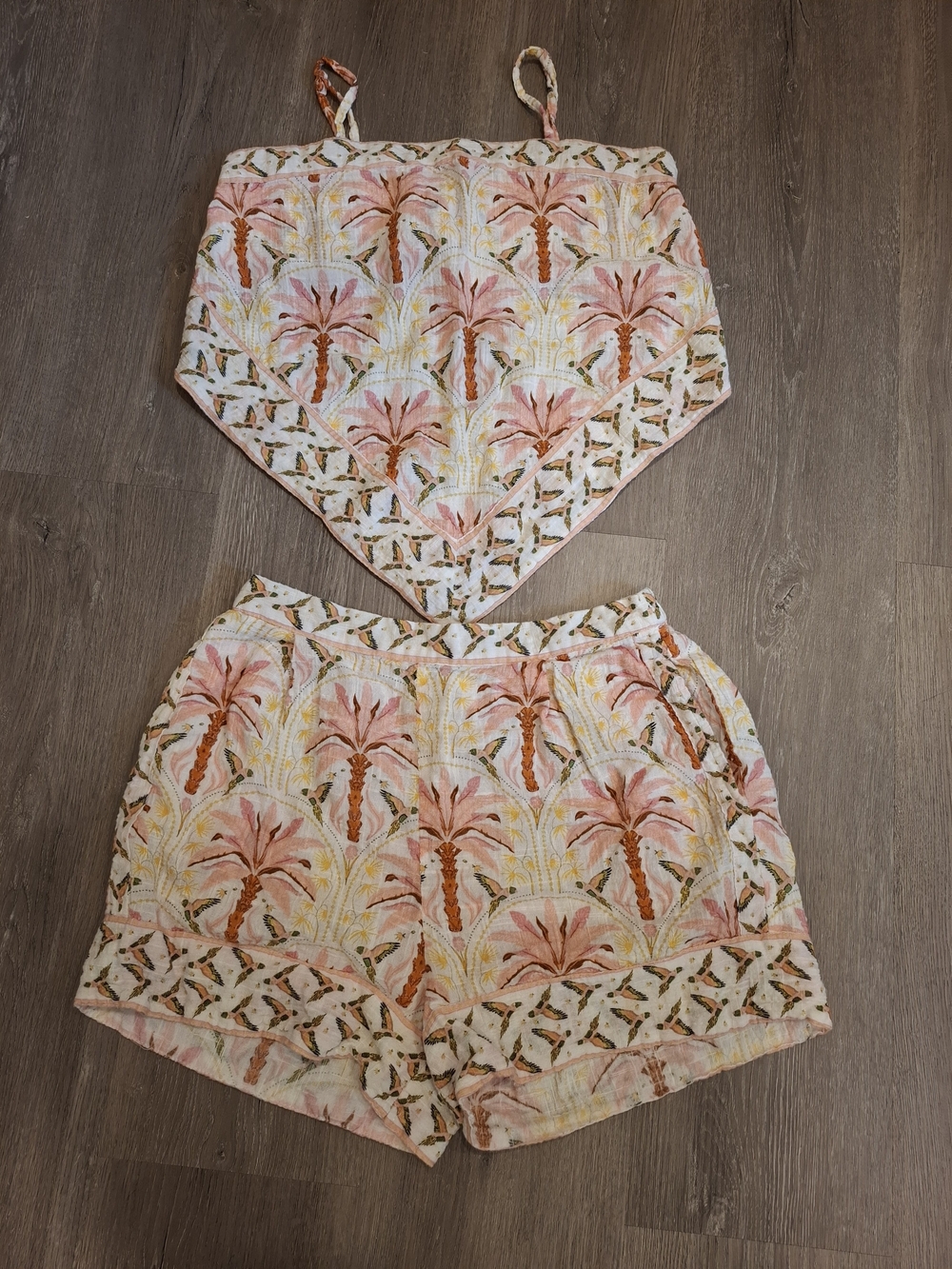 Women’s Small Pink Palm-Print Casual Top & Shorts
